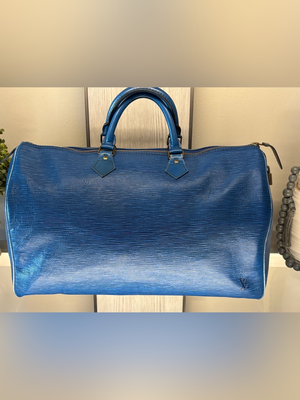 Louis Vuitton Speedy 40 in Toledo Blue Epi Leather w/COA